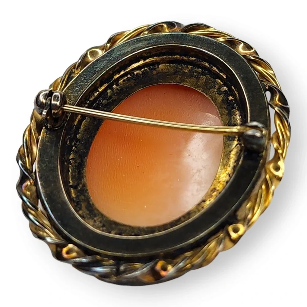 Vintage Gold Tone Shell‎ Cameo Women with Flowers Brooch Pin